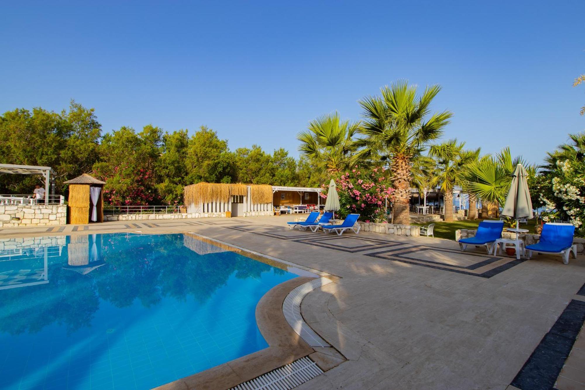 Ladonia Hotels Zemda Guemuesluek Buitenkant foto