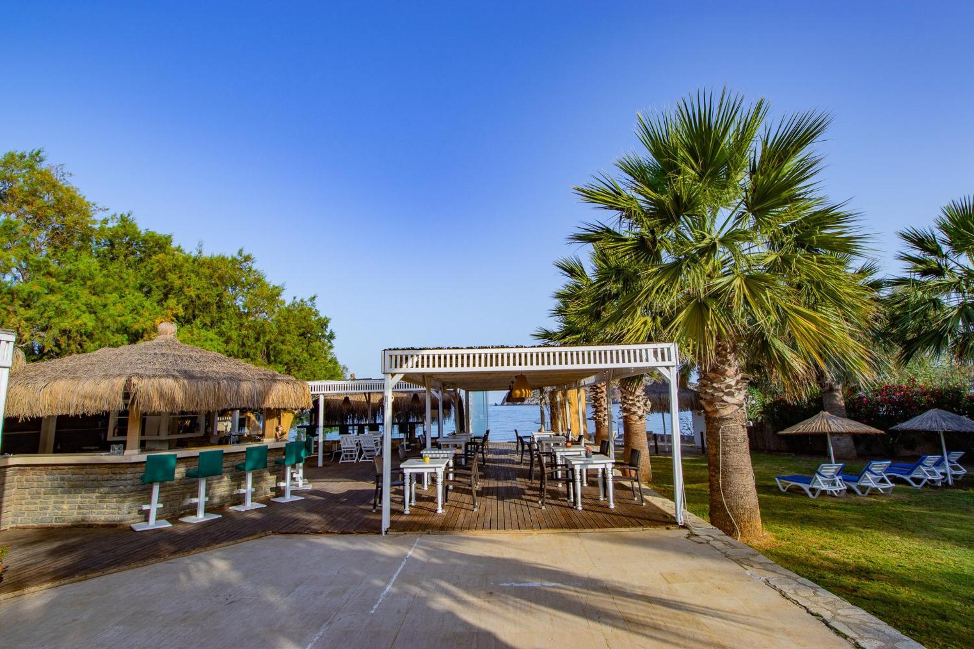 Ladonia Hotels Zemda Guemuesluek Buitenkant foto