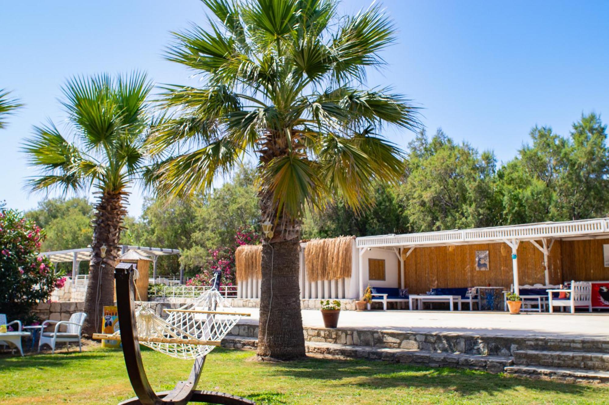 Ladonia Hotels Zemda Guemuesluek Buitenkant foto