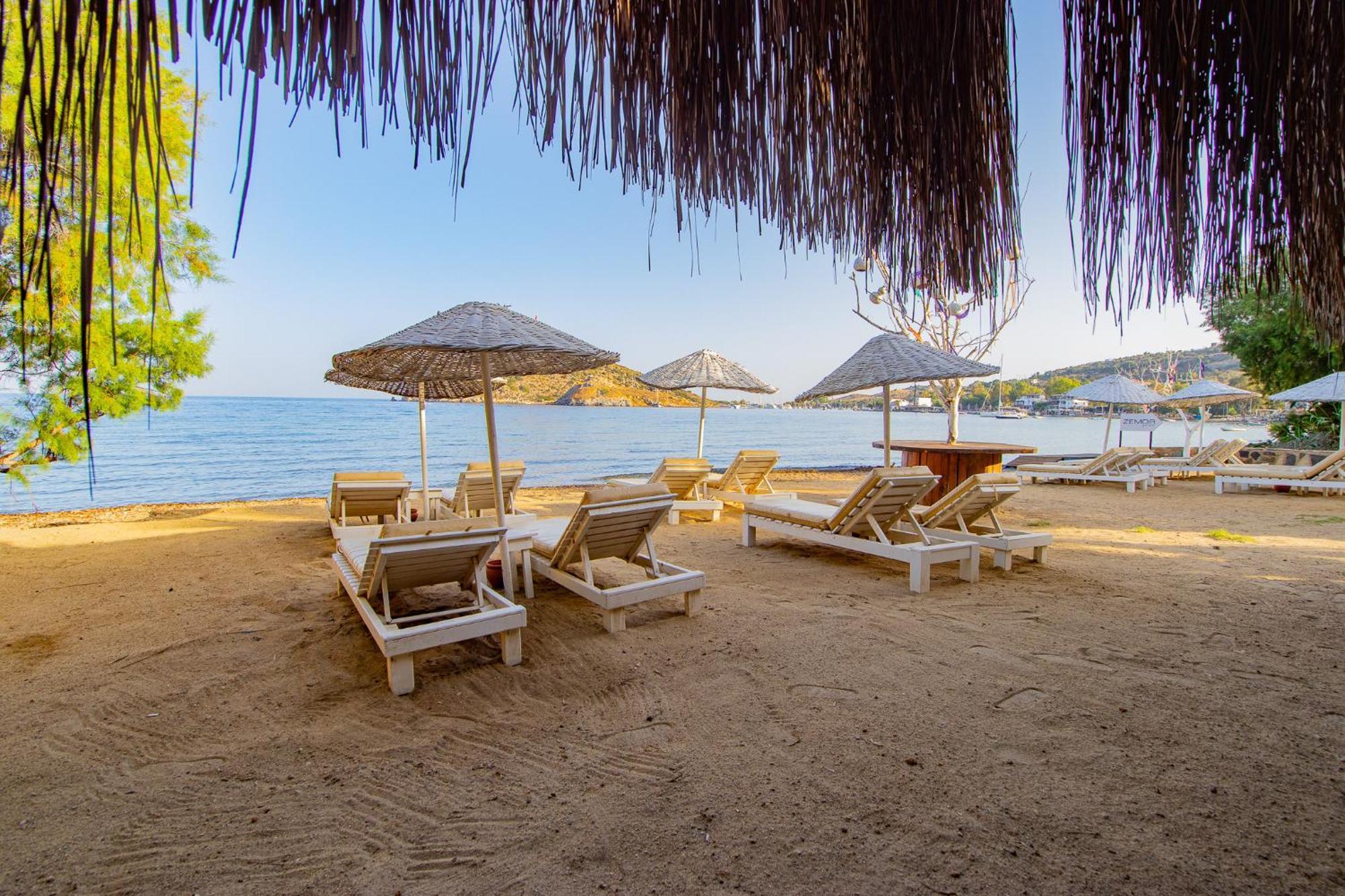 Ladonia Hotels Zemda Guemuesluek Buitenkant foto