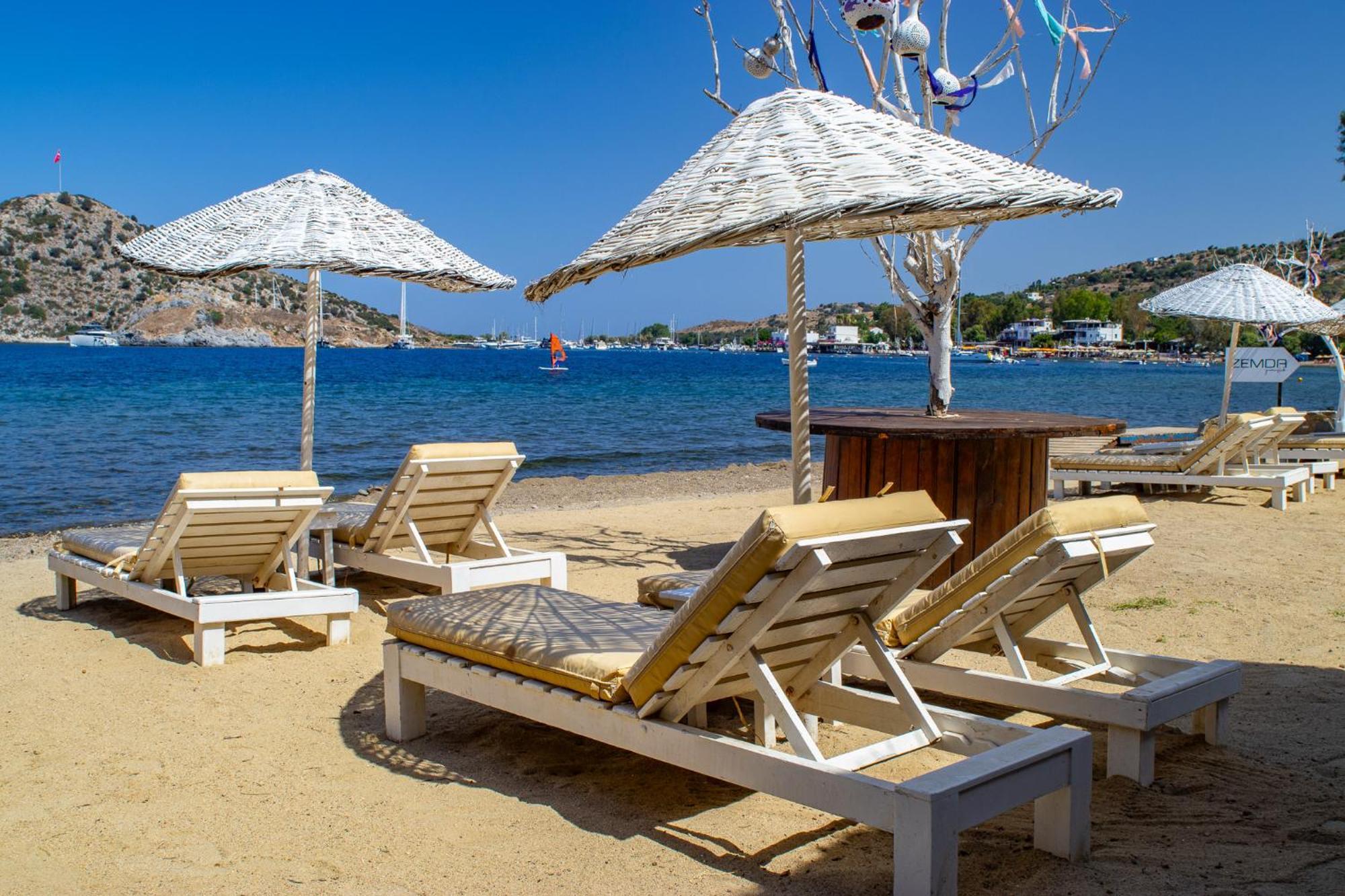 Ladonia Hotels Zemda Guemuesluek Buitenkant foto
