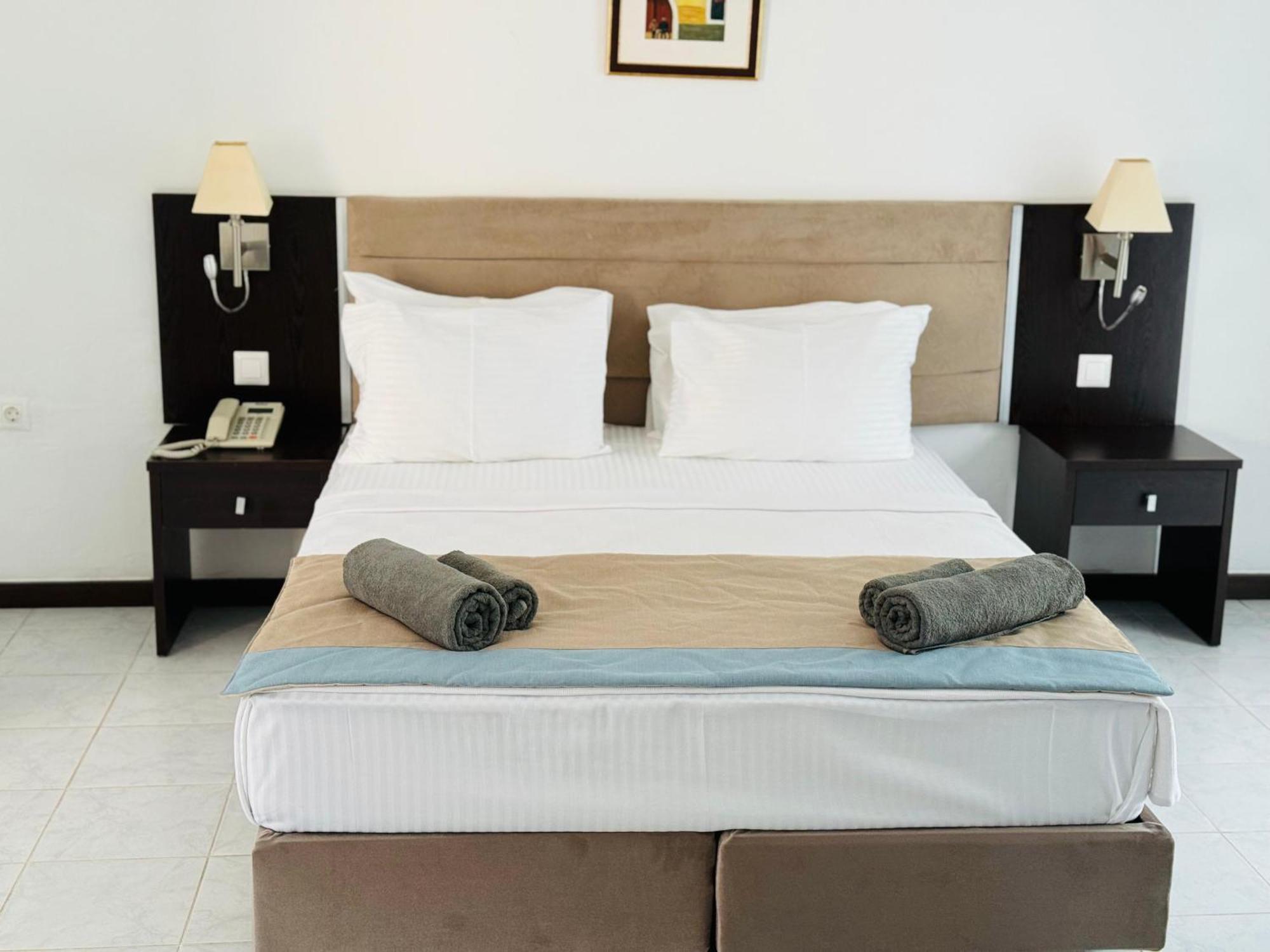 Ladonia Hotels Zemda Guemuesluek Buitenkant foto