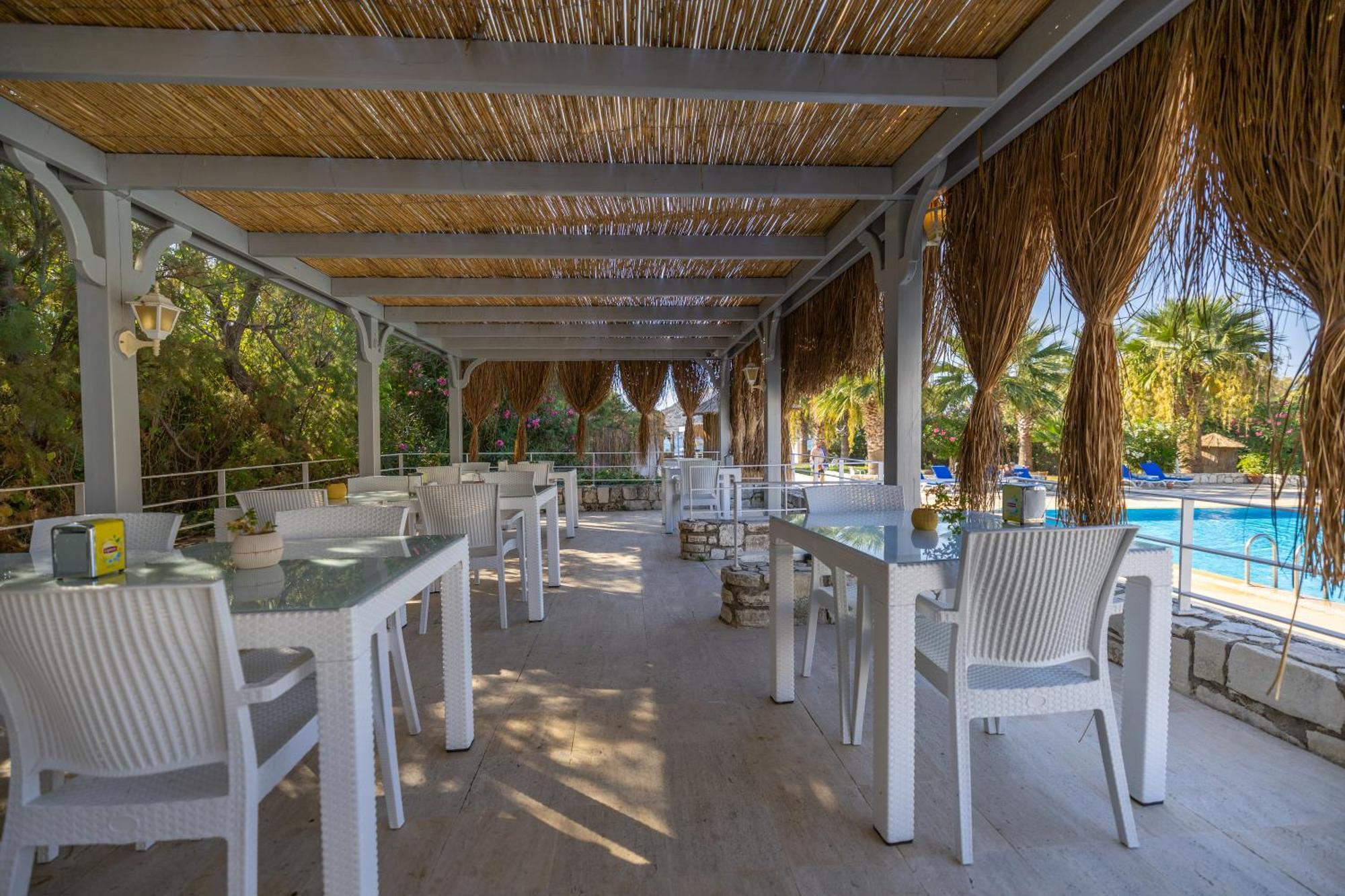 Ladonia Hotels Zemda Guemuesluek Buitenkant foto