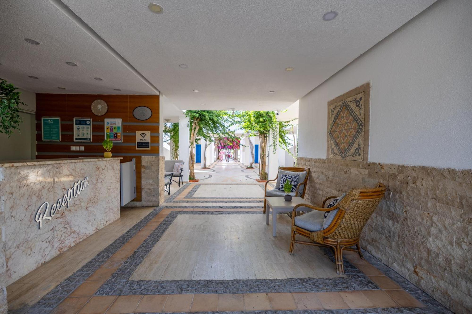 Ladonia Hotels Zemda Guemuesluek Buitenkant foto